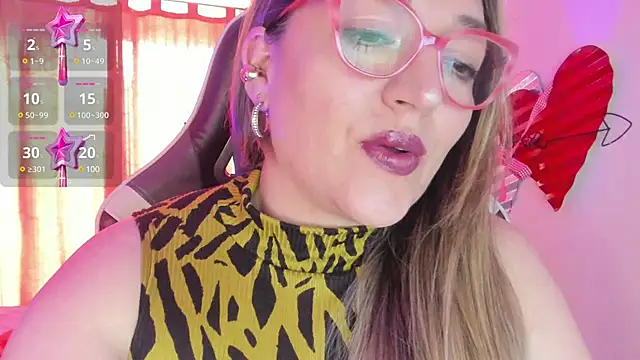 Naty Mature  online show from March 10, 2025, 5:18 pm