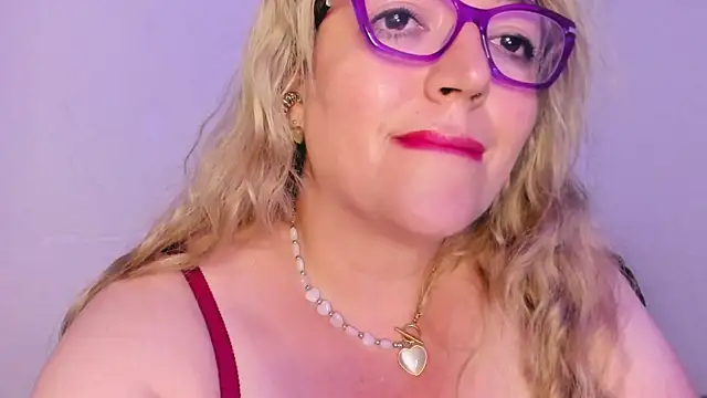 Snapshot of Naty_Mature_ chatting on October 17, 2025, 10:11 pm Naty Mature online show from October 17, 2025, 10:11 pm