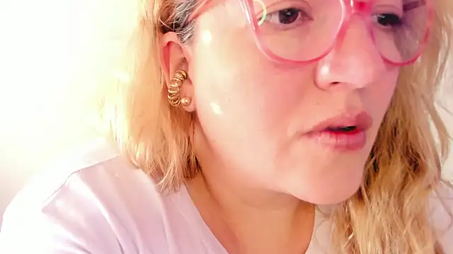 Snapshot of Naty_Mature_ chatting on December 1, 2025, 11:44 am Naty Mature online show from December 1, 2025, 11:44 am