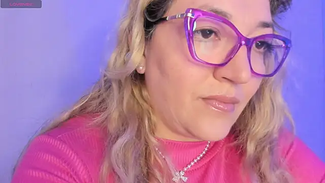 Naty Mature  online show from February 3, 2026, 6:13 pm