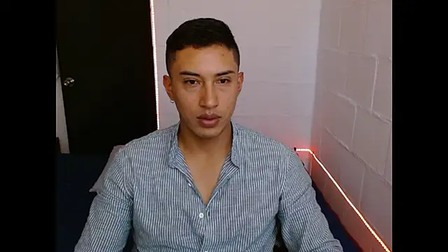 Davixx258 online show from February 3, 2025, 4:10 pm