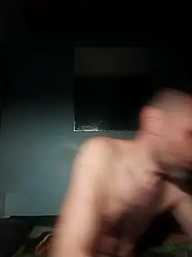 Andrzej-M online show from April 6, 2026, 2:18 am