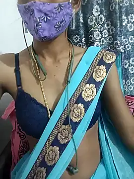 Snapshot of Miakhalifatamil chatting on February 6, 2025, 9:28 pm Miakhalifatamil online show from February 6, 2025, 9:28 pm