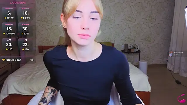 LunaBelli online show from November 7, 2025, 8:35 pm