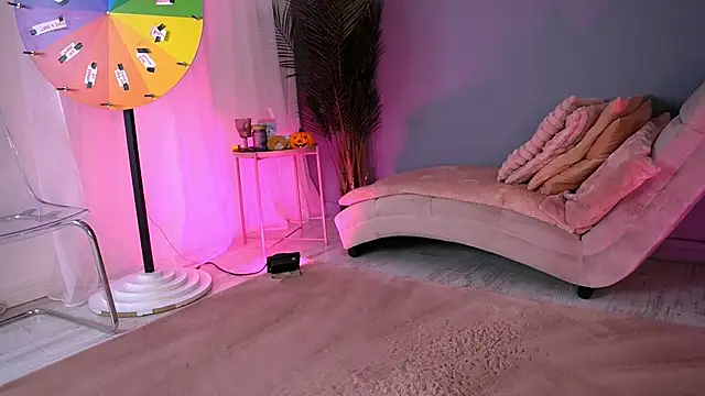 BetsyGonzale online show from November 25, 2025, 4:24 am