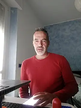 Snapshot of Marcolino183 chatting on October 14, 2025, 7:42 am Marcolino183 online show from October 14, 2025, 7:42 am