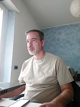 Snapshot of Marcolino183 chatting on March 4, 2026, 8:22 am Marcolino183 online show from March 4, 2026, 8:22 am