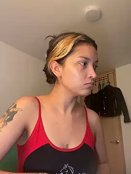 baby lizy online show from October 21, 2025, 9:25 pm