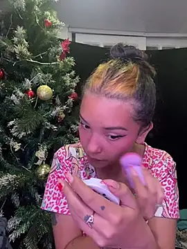 baby lizy online show from January 5, 2025, 12:42 am