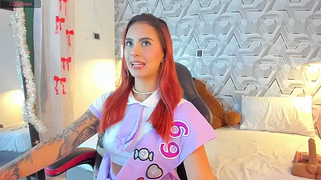 Sophiee Hill online show from February 2, 2026, 6:34 am