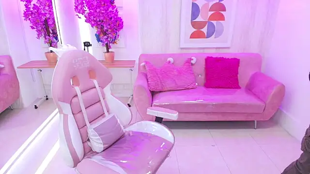 Gabby evanns online show from October 17, 2025, 12:07 pm