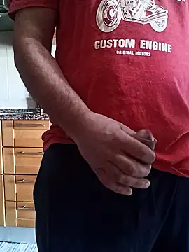 Snapshot of adre84s chatting on December 19, 2024, 2:57 pm adre84s online show from December 19, 2024, 2:57 pm