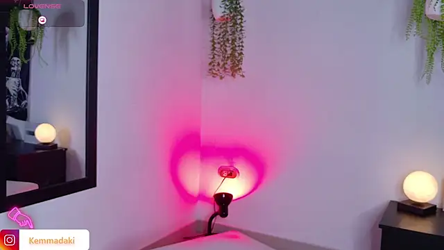 kemmadakii online show from November 19, 2025, 10:43 pm