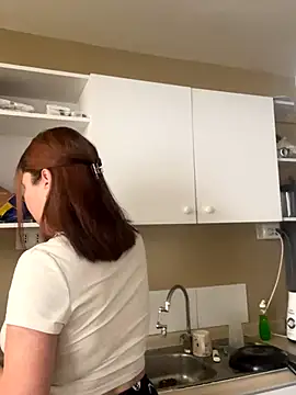 WhiteWomen online show from October 28, 2025, 4:50 pm