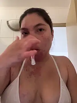 WhiteWomen online show from November 24, 2025, 7:47 pm