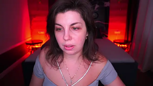 Snapshot of MirandaWong chatting on October 17, 2025, 5:44 am MirandaWong online show from October 17, 2025, 5:44 am