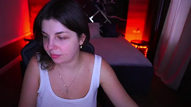 Snapshot of MirandaWong chatting on November 3, 2025, 6:51 am MirandaWong online show from November 3, 2025, 6:51 am