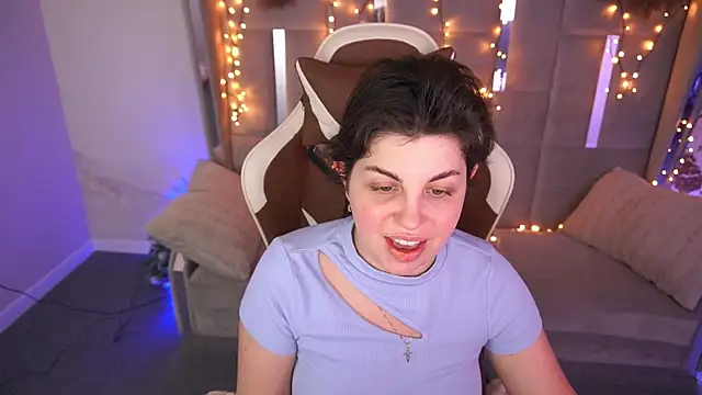 Snapshot of MirandaWong chatting on February 15, 2026, 7:51 am MirandaWong online show from February 15, 2026, 7:51 am