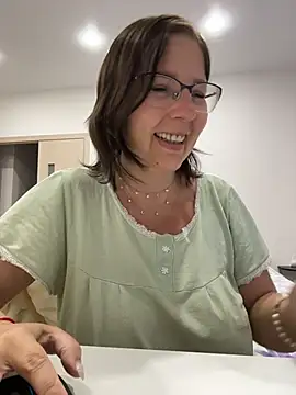 B Bonya m online show from February 12, 2026, 3:28 am