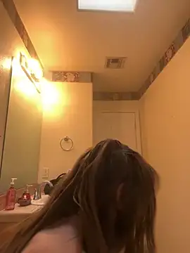 Johndoe2292 online show from November 22, 2025, 9:35 pm