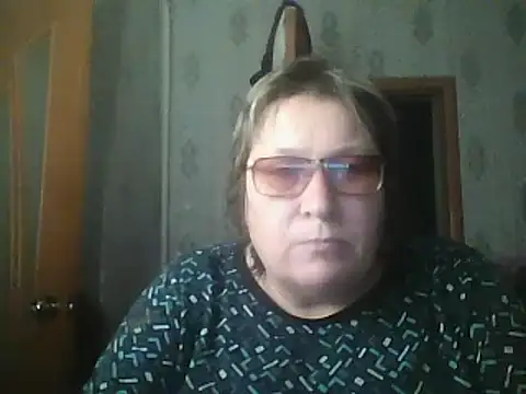 MelanieCold467 online show from November 28, 2025, 3:34 pm