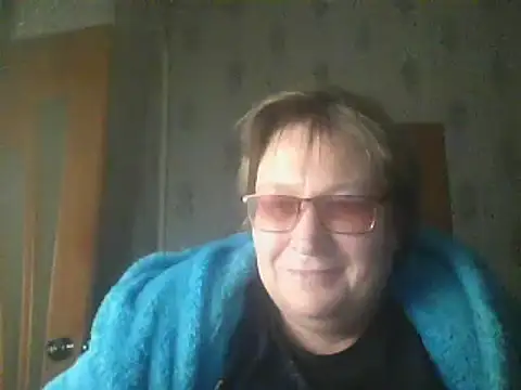 MelanieCold467 online show from October 7, 2025, 5:25 pm
