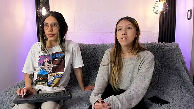 BRIAR AND BLAIR online show from October 27, 2025, 1:23 pm