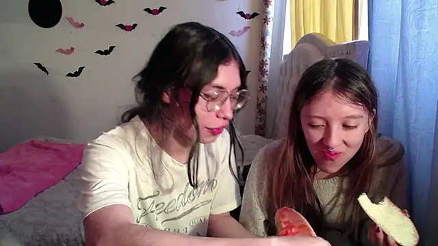 BRIAR AND BLAIR online show from October 30, 2025, 1:42 pm