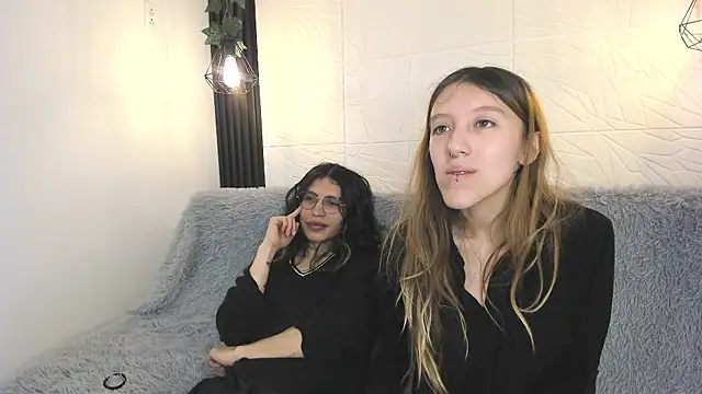 BRIAR AND BLAIR online show from November 29, 2025, 1:00 pm