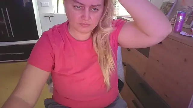 Meliss Official9 online show from November 21, 2025, 10:58 am