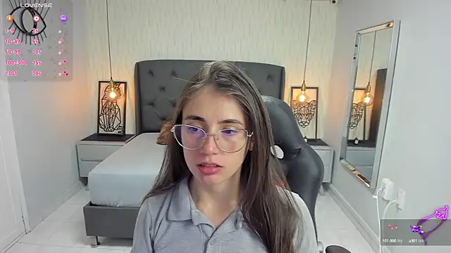 MAGNOLEROY online show from September 23, 2025, 12:56 pm