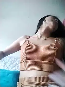 Catalehia Milk online show from March 8, 2025, 10:24 pm