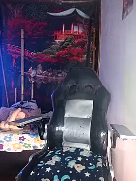 dark doll5 online show from December 3, 2024, 1:38 pm