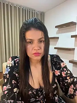 Alice Biel online show from February 7, 2025, 10:19 pm