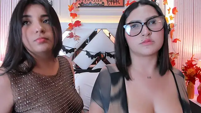 madeleine2112 online show from October 23, 2025, 4:33 am