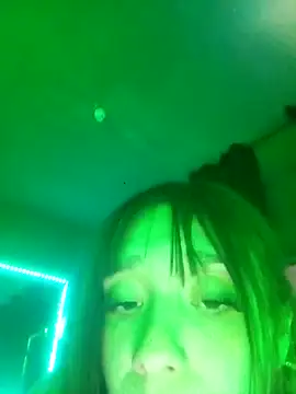 bbferlinaa online show from March 6, 2026, 7:42 pm