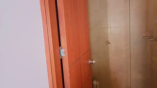 sexfire lalita online show from April 9, 2026, 4:35 pm