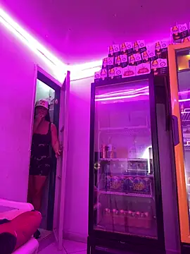 Hot beauty   online show from March 5, 2026, 12:51 am