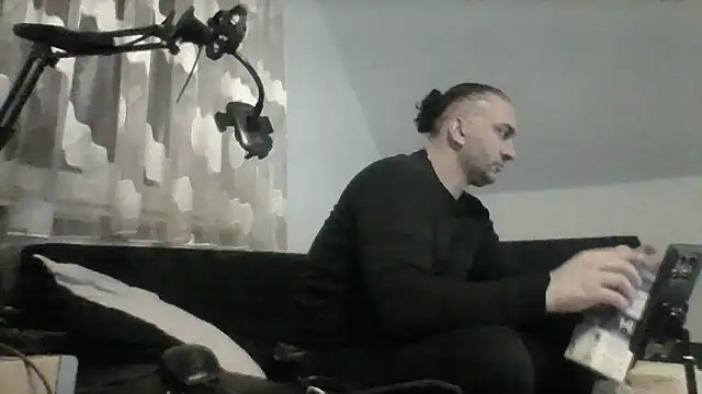 Snapshot of NewyorkDimi chatting on November 16, 2025, 3:55 am NewyorkDimi online show from November 16, 2025, 3:55 am