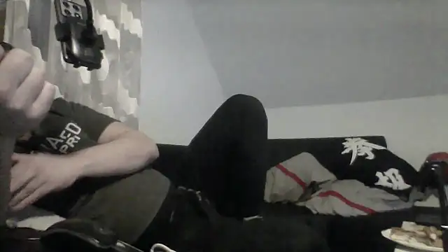 Snapshot of NewyorkDimi chatting on December 20, 2025, 6:38 am NewyorkDimi online show from December 20, 2025, 6:38 am