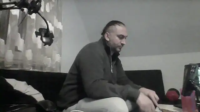 Snapshot of NewyorkDimi chatting on November 23, 2025, 5:39 am NewyorkDimi online show from November 23, 2025, 5:39 am