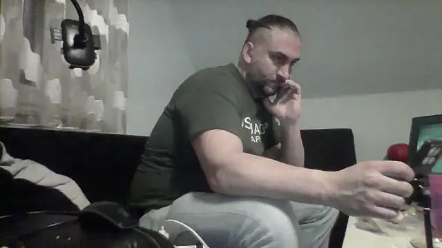 Snapshot of NewyorkDimi chatting on November 30, 2025, 5:41 am NewyorkDimi online show from November 30, 2025, 5:41 am