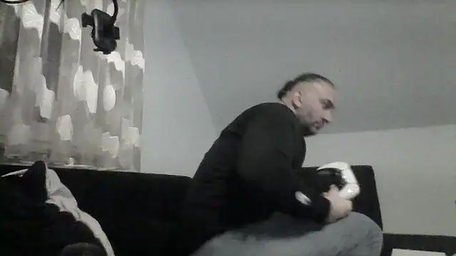 Snapshot of NewyorkDimi chatting on November 6, 2025, 12:14 am NewyorkDimi online show from November 6, 2025, 12:14 am