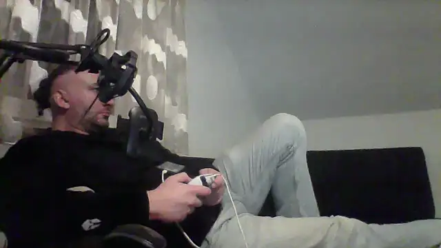 Snapshot of NewyorkDimi chatting on November 5, 2025, 1:09 am NewyorkDimi online show from November 5, 2025, 1:09 am