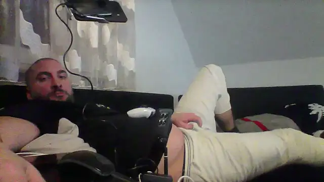 Snapshot of NewyorkDimi chatting on February 19, 2026, 5:59 am NewyorkDimi online show from February 19, 2026, 5:59 am