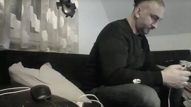 Snapshot of NewyorkDimi chatting on February 8, 2026, 4:43 am NewyorkDimi online show from February 8, 2026, 4:43 am