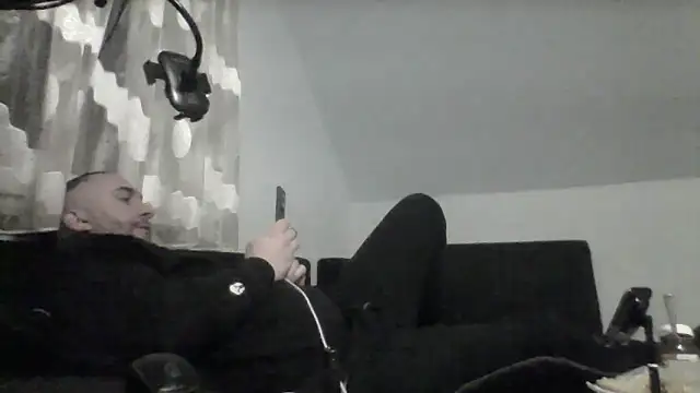 Snapshot of NewyorkDimi chatting on November 8, 2025, 4:27 am NewyorkDimi online show from November 8, 2025, 4:27 am