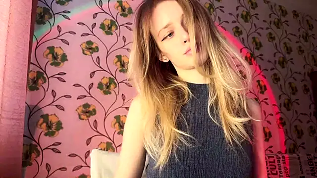 Evvie Summn1 online show from February 21, 2026, 11:12 am