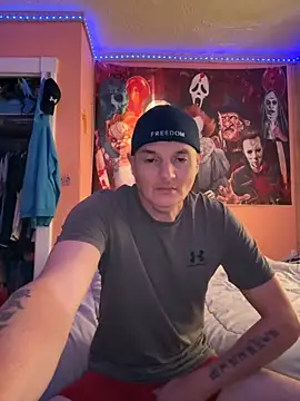 023Longandjuicy online show from October 8, 2025, 4:19 pm