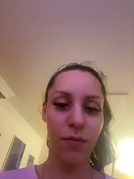 Snapshot of Chiara0102 chatting on June 1, 2026, 9:58 pm Chiara0102 online show from June 1, 2026, 9:58 pm